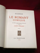 Le Romant (roman) Comique. Illustré d'eaux-fortes originales en couleurs par Joseph Hémard (3 volumes). par SCARRON - HEMARD Joseph ill. - Image 4