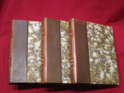 Le Romant (roman) Comique. Illustré d'eaux-fortes originales en couleurs par Joseph Hémard (3 volumes). par SCARRON - HEMARD Joseph ill. - Image 9