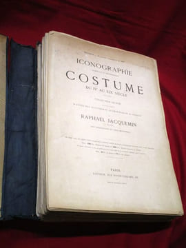 Iconographie générale et méthodique du Costume du IVe au XIXe siècle (315-1815).. JACQUEMIN Raphaël