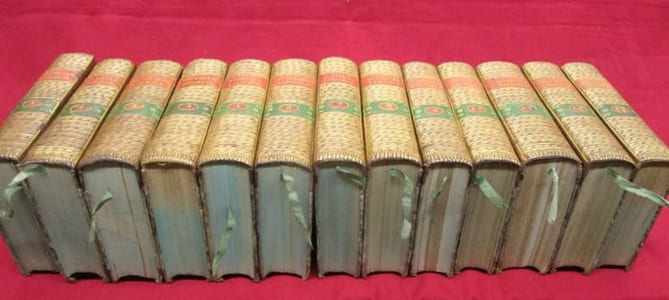 [Ensemble de trois séries historiques, histoire antique] De la maniere d'enseigner et d'étudier les belles-lettres, par rapport à l'esprit & au coeur. / Histoire romaine, depuis la fondation de Rome jusqu'a la bataille d'Actium / Histoire ancienne des Égyptiens, des Carthaginois, des Assyriens, Des babyloniens, Des mèdes et des Perses, des Macédoniens, et des Grecs. (33 volumes)