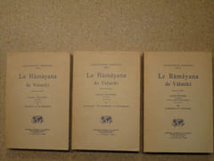 LE râmâyana de Vâlmîki : Bâlakânda et Ayodhyâkânda, Aranyakânda, Kiskindhâkânda et Sundarakânda, Yuddhakânda et Uttarakânda (3 volumes). par ROUSSEL Alfred (traduction)