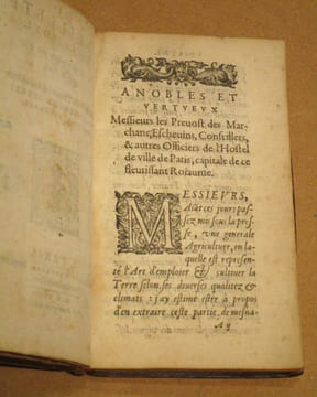 La cueillette de la soye (soie), par la nourriture des Vers qui la font. Échantillon du Théâtre d'Agriculture d'Olivier de Serres seigneur du Pradel.. ...