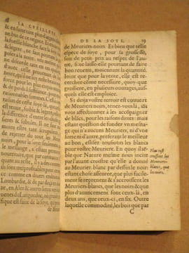 La cueillette de la soye (soie), par la nourriture des Vers qui la font. Échantillon du Théâtre d'Agriculture d'Olivier de Serres seigneur du Pradel.. ...
