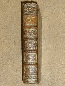 Traité des droits de lods et ventes, selon le droit commun du royaume, tant des pays de coutume que des pays de droit écrit. Dédié à Monseigneur le marquis de Castries.