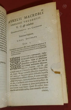 Aur. Theodosii Macrobi V.Cl.& inlustris Opera. Ioh. Isacius Pontanus recensuit : & Saturnaliorum libros MS. ope auxit, ordinauit, & Castigationes siue ...