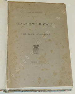 Recueil de 13 documents sur Villefranche en Beaujolais.