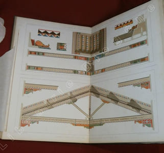 L'Architecture du Vème au XVIIème et les Arts qui en dépendent. La Sculpture, La Peinture murale, La Peinture sur verre, La Mosaïque, La Ferronnerie, et d'après les travaux inédits des principaux architectes français et étrangers (4 volumes + 1 atlas) .