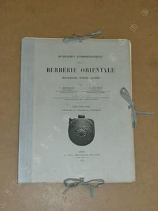 Recherches anthropologiques dans la Berbérie orientale : Tripolitaine, Tunisie, Algérie. Tome deuxième : album de 174 portraits ethniques.