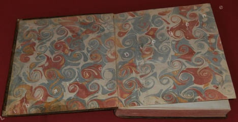 Lettres, Memoires, & Negociations particulieres du Chevalier d'Eon, Ministre Plénipotentiaire de France, aupres du Roi de la Grande-Bretagne ; avec ...
