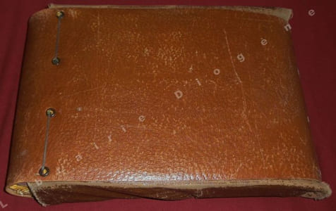 Album de rubans et signets de soie.