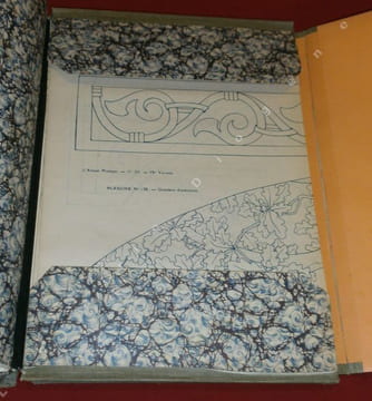L'Artisan Pratique. Art Décoratif. Cuir et Métaux repoussés. Pyrogravure. Pyrosculpture. Tarso. Kerbchnitt. Corne et bois sculptés. Marqueterie. ...