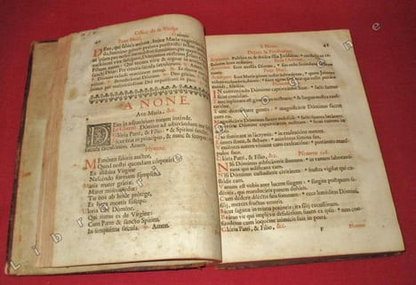 Offices et Prières pour les Confrères Pénitens (pénitents) de la Miséricorde. Beati misericordes, quoniam ipsi misericordiam consequentur. S. Matth. ...