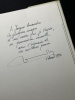 Oeuvre, Éditions Score, Chiasso, Suisse, 1975.
Rarissime catalogue. Signé par l'architecte. Très bel envoi autographe de Jean Balladur avec sa ...