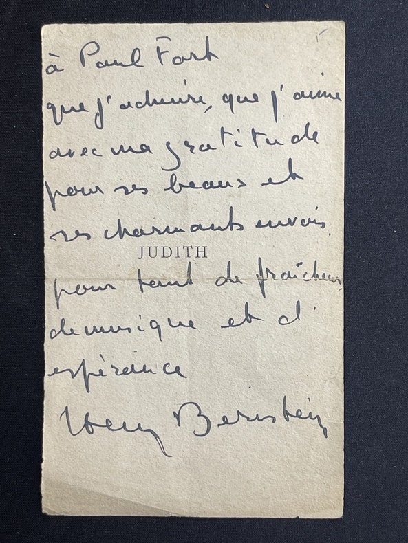 Envoi autographe signé sur feuillet volant extrait de sa pièce Judith
au poète Paul Fort (1872-1960). Henri Bernstein (1876-1953)
dramaturge, ...