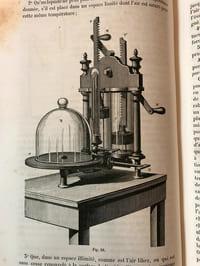 Traité de pharmacie Théorique et pratique de E. Souberian . VIIe édition entièrement refondue publiée par M. J. Regnault.

