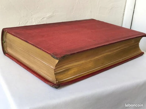Galerie d'histoire naturelle tirée des œuvres complètes de Buffon : 32 gravures couleurs. undefined