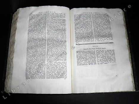 Historia Paraguajensis petri Francisci-Xaverii de Charlevoix, ex gallico latina, cum animadversionibus et supplemento. Histoire du Paraguay. [PARAGUAY ...