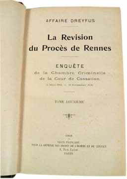 L'Affaire Dreyfus. Exceptionnelle collection d'ouvrages sur l'épopée judiciaire de "l'Affaire" en reliure uniforme. . [COLLECTIF]