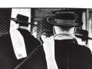 Chapeaux et écharpes. Photographie originale. . LOUIS, Christian. 