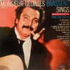  Monsieur Georges Brassens sings with his guitar*. BRASSENS Georges :