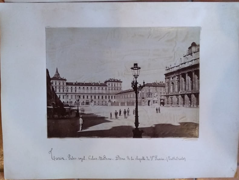 Turin.. Anonyme.
