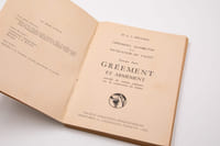 Gréement, manoeuvre et navigation du yacht. Première partie : Gréement et armement précédé de notions pratiques sur la construction du bateau.