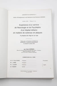 Expérience dun service de neurologie et de psychiatrie dun hôpital militaire en matière de sclérose en plaques. A propos de vingt et un cas.