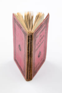 Calendrier de la cour impériale pour lan XIII (1804-1805), IIe de l'Empire français, contenant l'état de la Maison de l'Empereur, de l'Impératrice et de la famille impériale ; les Ministres et leurs attributions ; le Sénat, le Conseil d'État, le Corps législatif, etc. etc.
