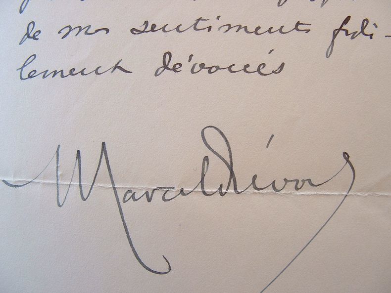 Marcel Prévost écrit à Edouard Herriot.. Marcel Prévost (1862-1941) Romancier. Membre de l'Académie française (1909).