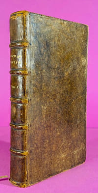 Le Nouveau Testament en françois, avec des réflexions morales sur chaque verset, pour en rendre la lecture plus utile, et la méditation plus aisée. Nouvelle édition augmentée. Imprimé par l'ordre de Monseigneur l'Evêque et Comte de Chaalons, Pair de France. Tome Premier, qui comprend l'Evangile selon S. Mathieu.