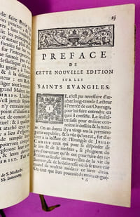 Le Nouveau Testament en françois, avec des réflexions morales sur chaque verset, pour en rendre la lecture plus utile, et la méditation plus aisée. Nouvelle édition augmentée. Imprimé par l'ordre de Monseigneur l'Evêque et Comte de Chaalons, Pair de France. Tome Premier, qui comprend l'Evangile selon S. Mathieu.