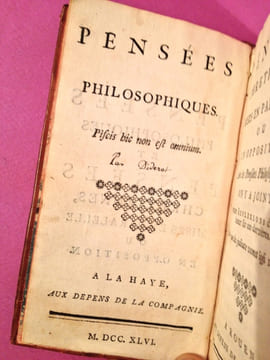 Pensées chrétiennes mises en parallèle, ou en opposition Avec les Pensées Philosophiques. On y a joint quelques reflexions d'un autre Auteur sur ces ...