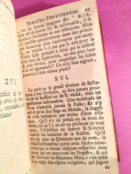 Pensées chrétiennes mises en parallèle, ou en opposition Avec les Pensées Philosophiques. On y a joint quelques reflexions d'un autre Auteur sur ces ...