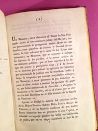 Relacion de la entrada de los reyes nuestros senores en la ciudad de Barcelona, la manana del 4 de diciembre de 1827, y de los demas festejos publicos, que tributo a SS.MM. la junta de reales obsequios, en nombre y representacion de dicha ciudad ; A LA SUITE : MASCARA REAL para la noche del 6 de Enero de 1828.