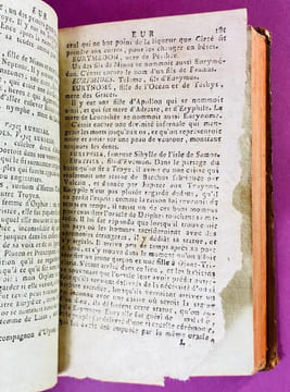 Dictionnaire abrégé de la fable, pour l'intelligence des poètes, des tableaux et des statues, dont les sujets sont tirés de l'histoire poétique. ...