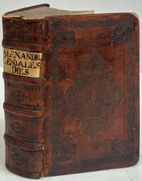 Genialium dierum libri sex, varia ac recondita eruditione referti: nunc postremum infinitis mendis, quibus antea squallebat liber pulcherrimus, quanta fieri potuit diligentia perpurgati, atque in pristinum nitorem restituti. Editio ultima, cum indice locupletissimo.