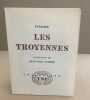 Les troyennes / adaption de Jean paul Sartre. Euripide