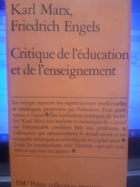 Critique de l'education et de l'enseignement