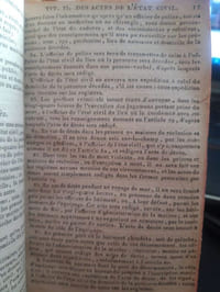 CINQ (Les) codes, précédés de la charte constitutionnelle. Edition nouvelle, conforme au Bulletin des lois, à laquelle on a ajouté le tarif des frais et défense en matières civile et criminelle, le tableau des distances des chefs-lieux de départements, et la loi sur l'abolition du divorce. Terminée par une table alphabétique générale des Matières.