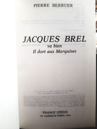 Jacques Brel va bien, il dort aux Marquises
