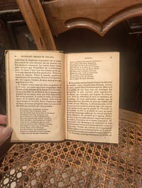 Précis élémentaire de Mythologie grecque, romaine, indienne, persane, égyptienne, gauloise et scandinave à l'usage des établissements d'instruction publique
