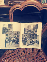 Barricades. Suite de 150 photographies groupées par André PAPILLON
