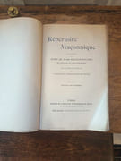 Répertoire maçonnique contenant les noms de 30 000 francs-maçons de France et des colonies relevés dans les archives de l'Association antimaçonnique de France. par Association antimaçonnique de France. - Image 1