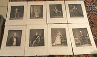 Exceptionnel ensemble de 27 portraits des sociétaires et pensionnaires les plus illustres de la Comédie-Française à la fin du XIXe siècle. Chaque planche témoigne de la virtuosité technique des ateliers Goupil, offrant un piqué et un modelé comparables à la photographie originale.Liste des portraits (27) :Les Étoiles : Mounet-Sully, Jeanne Samary, Coquelin, Coquelin Cadet, Sarah Bernhardt (si présente dans les Brohan), Reichemberg.Les Piliers : Got, Delaunay, Samson, Bressant, Regnier, Talbot.La Dynastie Brohan : Augustine, Madeleine et Émilie Broisat.Mais aussi : Blanche Berretta, Laroche, Thiron, Dinah Felix, Marie Favart, Jouassain, Mauban, Émile Riquer, Febvre, Provost-Ponsin, Croizette, Barré.Qualité de l'ensemble :Gravures : États superbes, les parties gravées sont intactes, sans griffures ni frottements.Supports : Papier d'origine présentant des rousseurs éparses, quelques manques en marge et des traces d'humidité localisées sur certaines planches (sans atteinte au sujet).Potentiel : Idéal pour un encadrement de prestige.