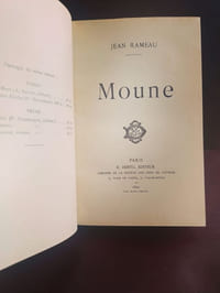 Moune