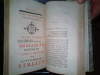  Mémoires sur la vie de mademoiselle de Lenclos (premières partie, suivie de) Lettres de mademoiselle Ninon de Lenclos, au marquis de Sévigné (deuxième et troisième parties).  