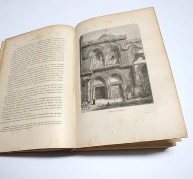 Le pays des croisades. Ouvrage illustré d'un nombre considérable de gravures et d'une carte de la Palestine. . CRUSADES.- HOCHE,J.