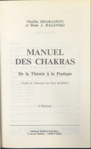 Manuel des chakras: De la théorie à la pratique
