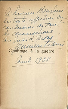 Chantage à la guerre ouvrage dédicacé par l'auteur. Geneviève Tabouis