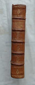 Bibliothèque physico-économique instructive et amusante, année 1784 ou troisième année, contenant des Mémoires et observations pratiques sur l'Economie rustique, sur les nouvelles découvertes les plus intéressantes ; la description de nouvelles machines et instruments inventés pour la perfection des arts utiles et agréables etc. On y a joint nombre de recettes, pratiques et procédés découverts récemment - sur les maladies des hommes et des animaux, sur l'économie domestique et en général sur tous les objets d'agréments et d'utilité pour la vie, A Paris, rue et Hôtel Serpente, 1785